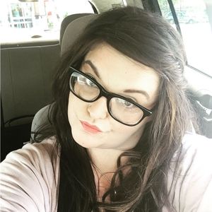 Meet your Posher, Tori